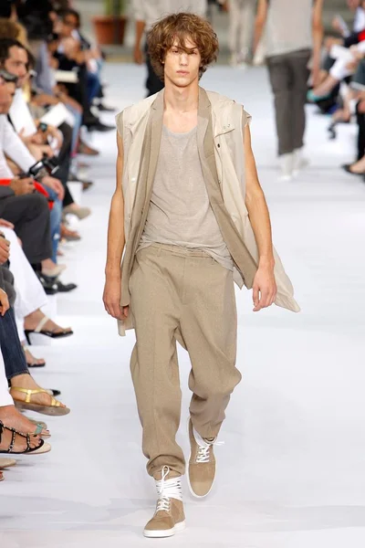 Look 34